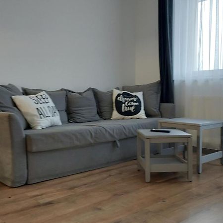 Apartament Mj Apartment กอร์ซุฟเวียลคอปอลสกี ภายนอก รูปภาพ